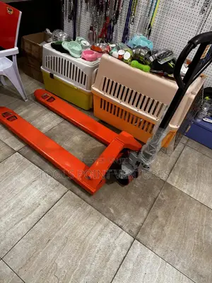 2000kg/2ton Pallet Truck.