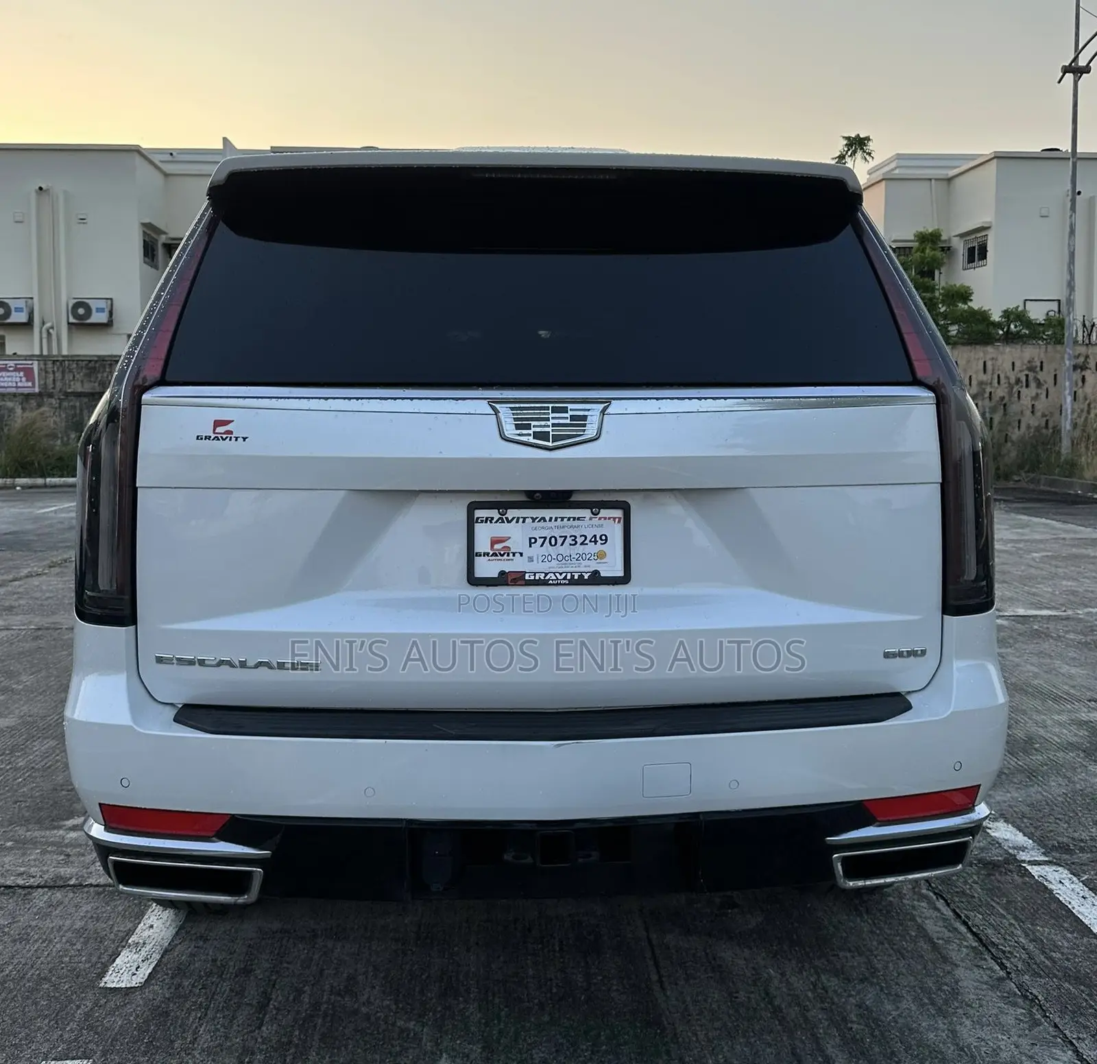 Cadillac Escalade 2022 White