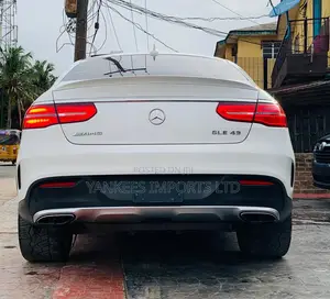Mercedes-Benz GLE-Class AMG GLE 43 4MATIC 2017 White