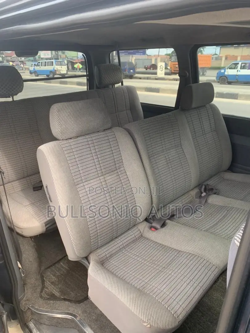 Toyota HiAce 2007 Green
