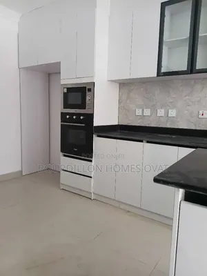 5bdrm Duplex in Lekki Phase 1 for rent