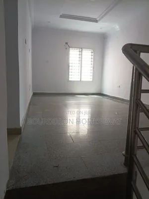 5bdrm Duplex in Lekki Phase 1 for rent