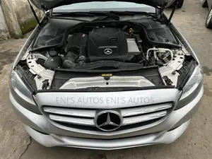 Mercedes-Benz C300 Luxury 4matic Sedan AWD (2.0L 4cyl 7A) 2017 Silver