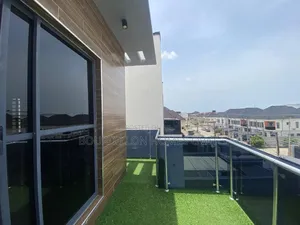 5bdrm Duplex in Ikota Villa Estate for rent