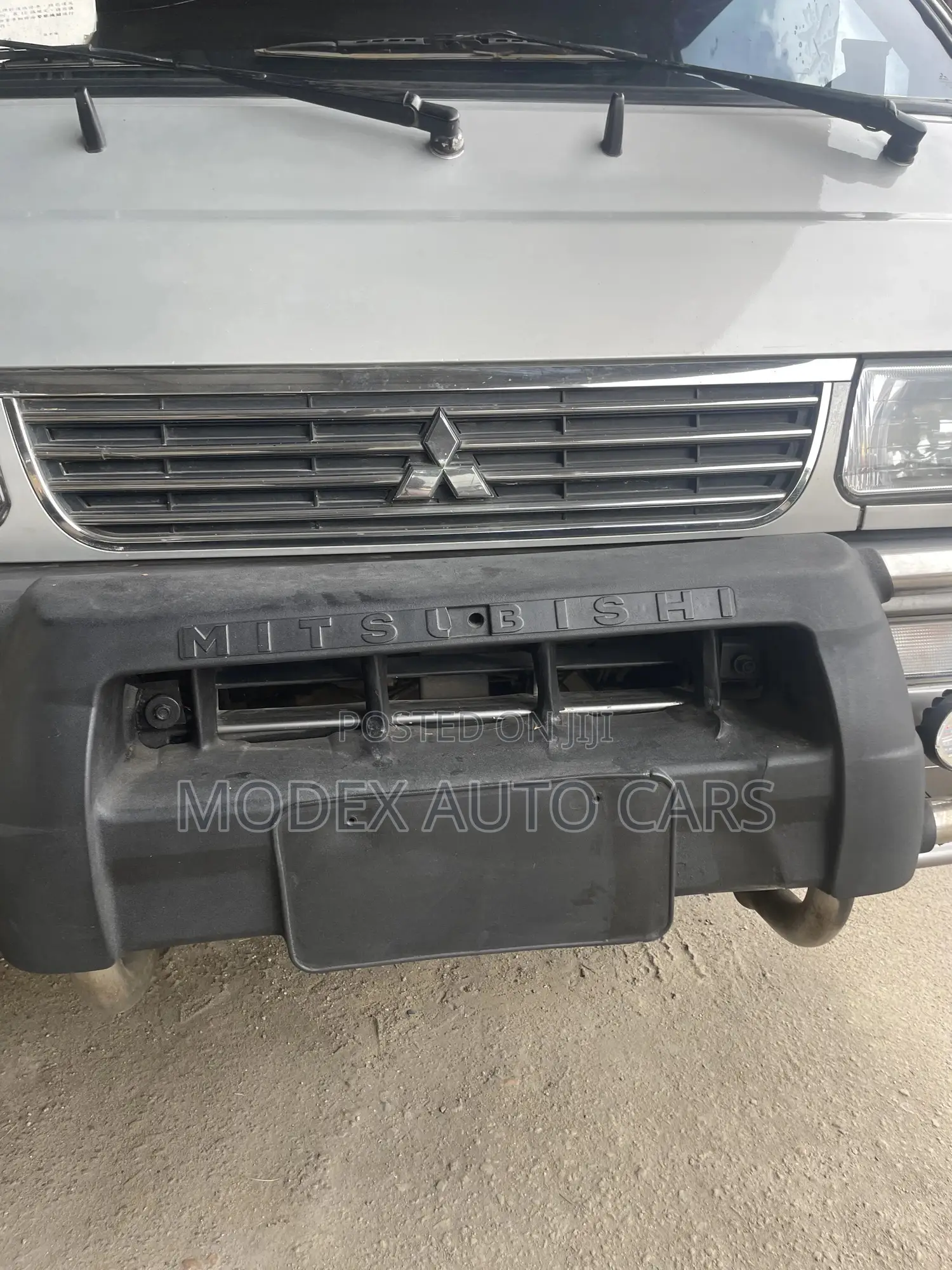 Mitsubishi Delica 2012