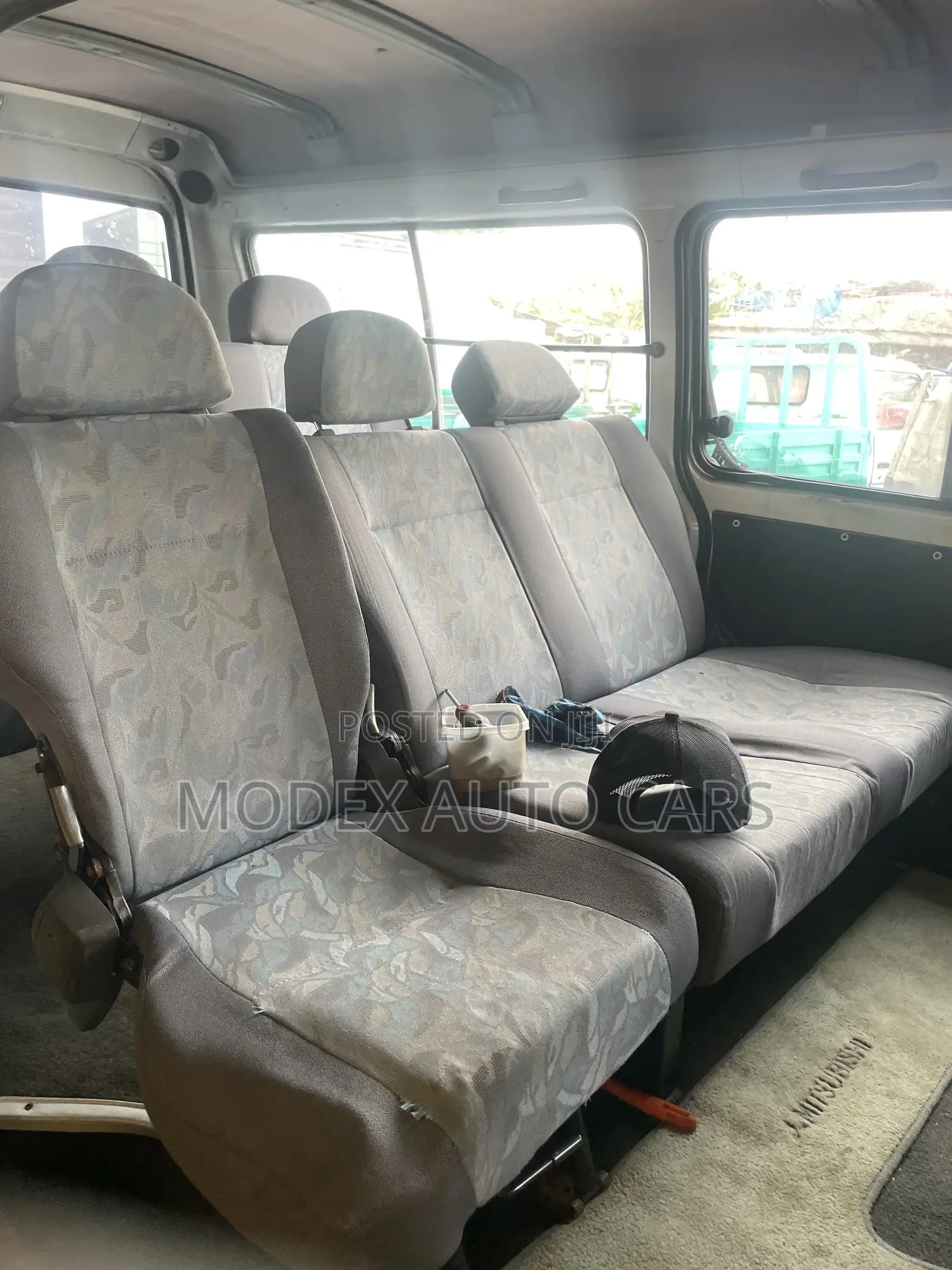 Mitsubishi Delica 2012