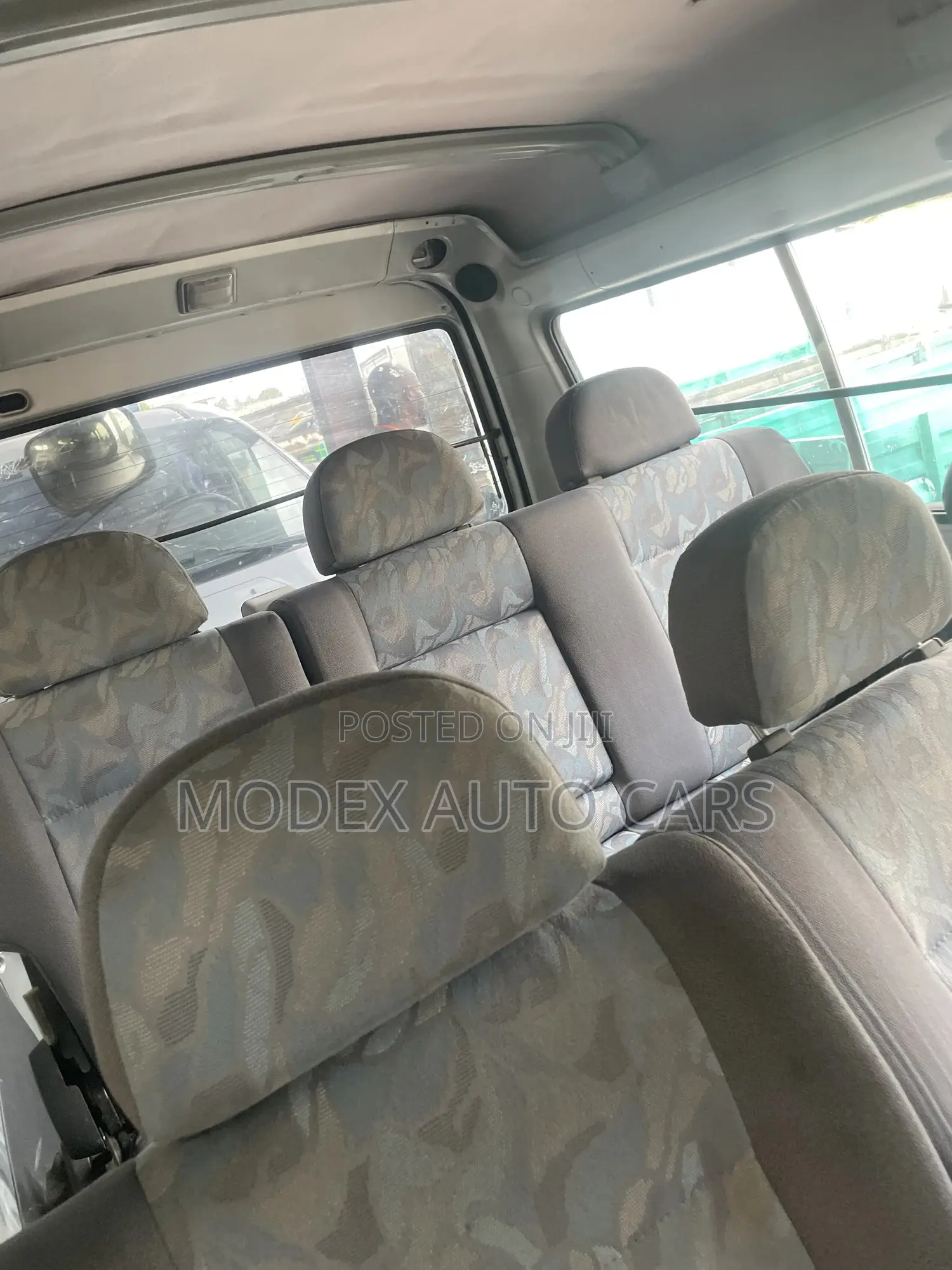 Mitsubishi Delica 2012