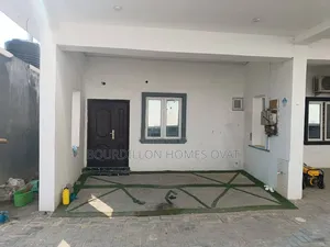 4bdrm Duplex in Ikota Villa Estate for rent