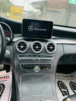 Mercedes-Benz C300 Sport 4Matic Sedan AWD (2.0L 4cyll 7A) 2016 White