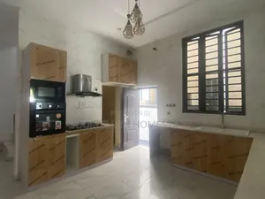 4bdrm Duplex in Ikota Villa Estate for rent