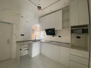 4bdrm Duplex in Ikota Villa Estate for rent