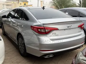 Hyundai Sonata Limited 2.0T 4dr Sedan (2.0L 4cyl Turbo 6A) 2015 Silver