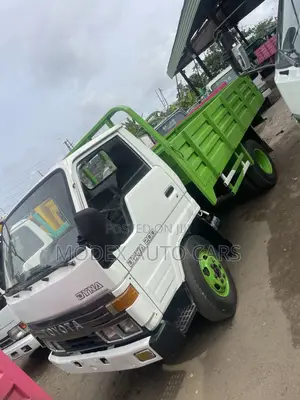 Toyota Dyna 200