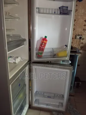 Whirlpool 6.5ft Tall Fridge and Freezer