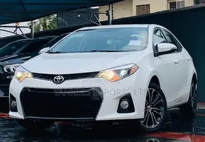 Toyota Corolla S Plus 4dr Sedan (1.8L 4cyl 6M) 2014 White