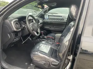 Toyota Tacoma TRD Off Road 2018 Black