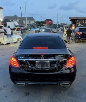 Mercedes-Benz C300 2015 Black