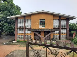 Hall / Warehouse