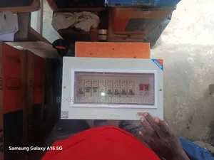 D8 Single Phase a Bt