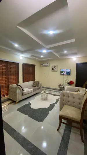1bedroom /2bedroom Services Apartment .24hrslight,Inverter, Wi-Fi