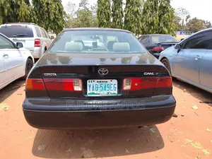 Toyota Camry 2000 Black