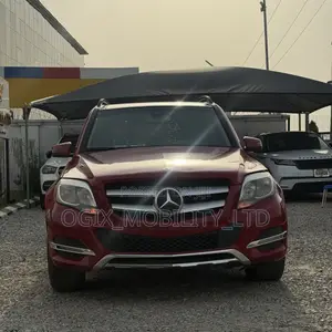 Mercedes-Benz GLK-Class 2015 Red