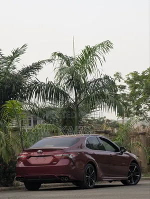 Toyota Camry XSE FWD (2.5L 4cyl 8AM) 2018 Red