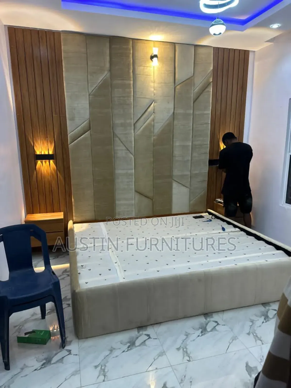 Plus ( Emfatic Luxury Bedframe)