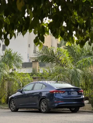 Hyundai Elantra 2017 Blue