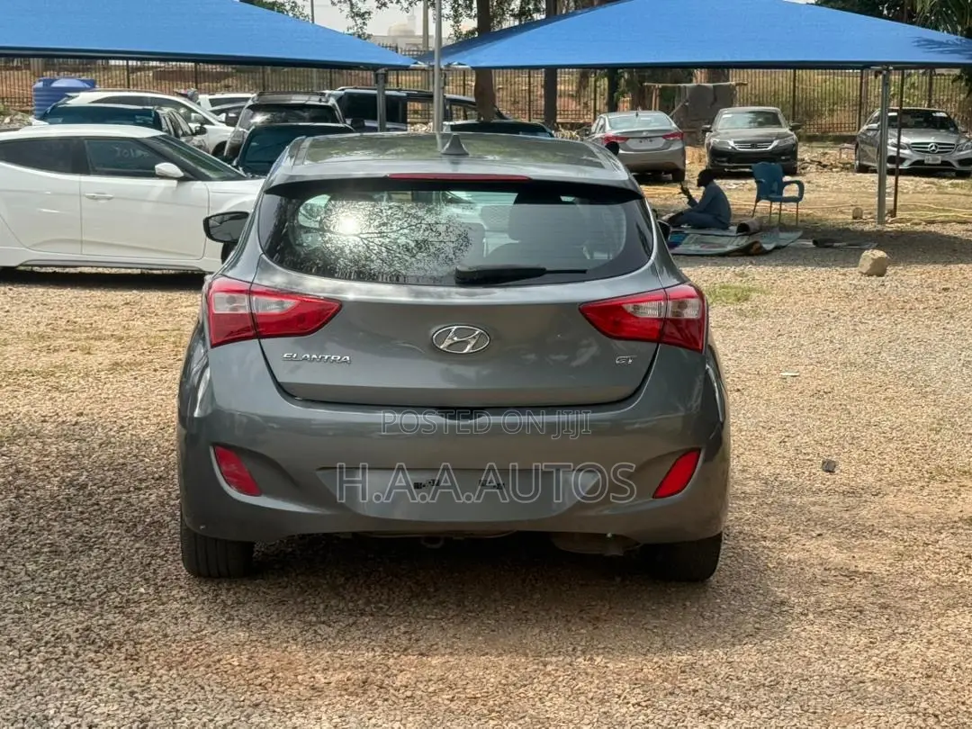 Hyundai Elantra 2016 Gray