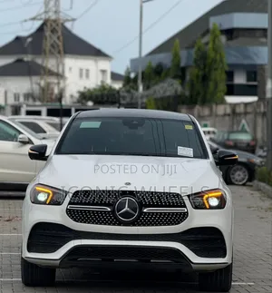 Mercedes-Benz GLE-Class 2022 White