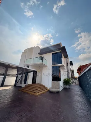 Newly Built 4-Bedroom Fully Automated Luxury Smart Home + Bq