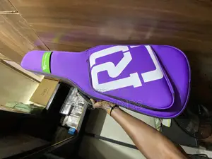 High Quality Padded Guitar Bag.