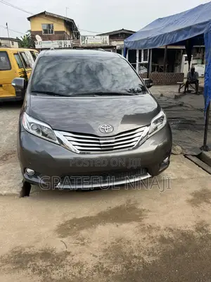 Toyota Sienna 2017 Gray