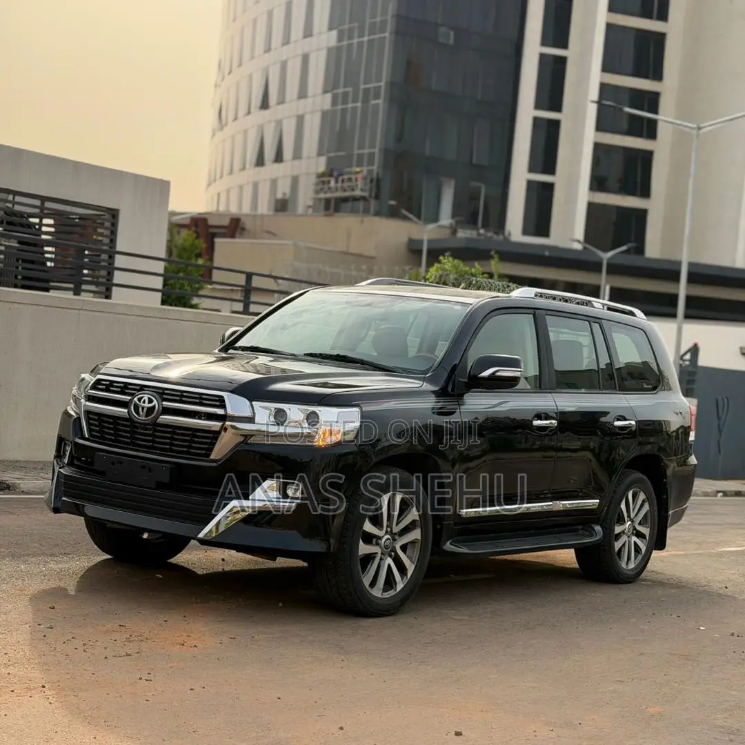Toyota Land Cruiser 5.7 V8 2012 Black