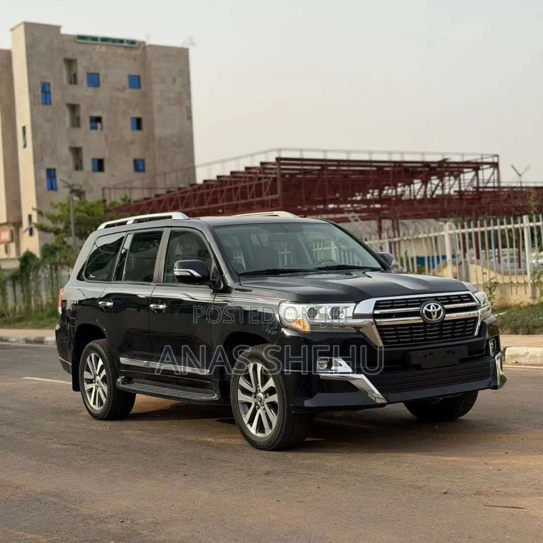 Toyota Land Cruiser 5.7 V8 2012 Black