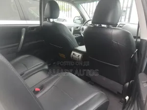 Toyota Highlander SE 2012 White