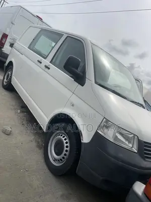 Volkswagen Transporter 2012 White
