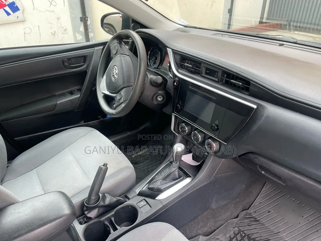 Toyota Corolla 2017 Gray