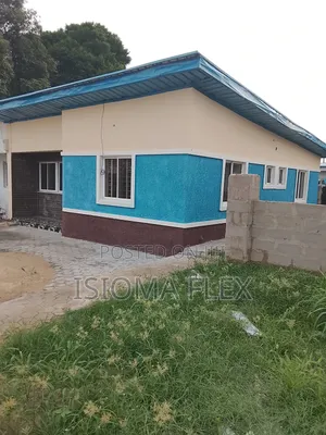 2 Bedrooms Bungalow Attached For Sale