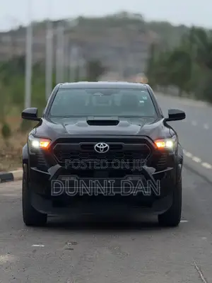 Toyota Tacoma 2025 Black