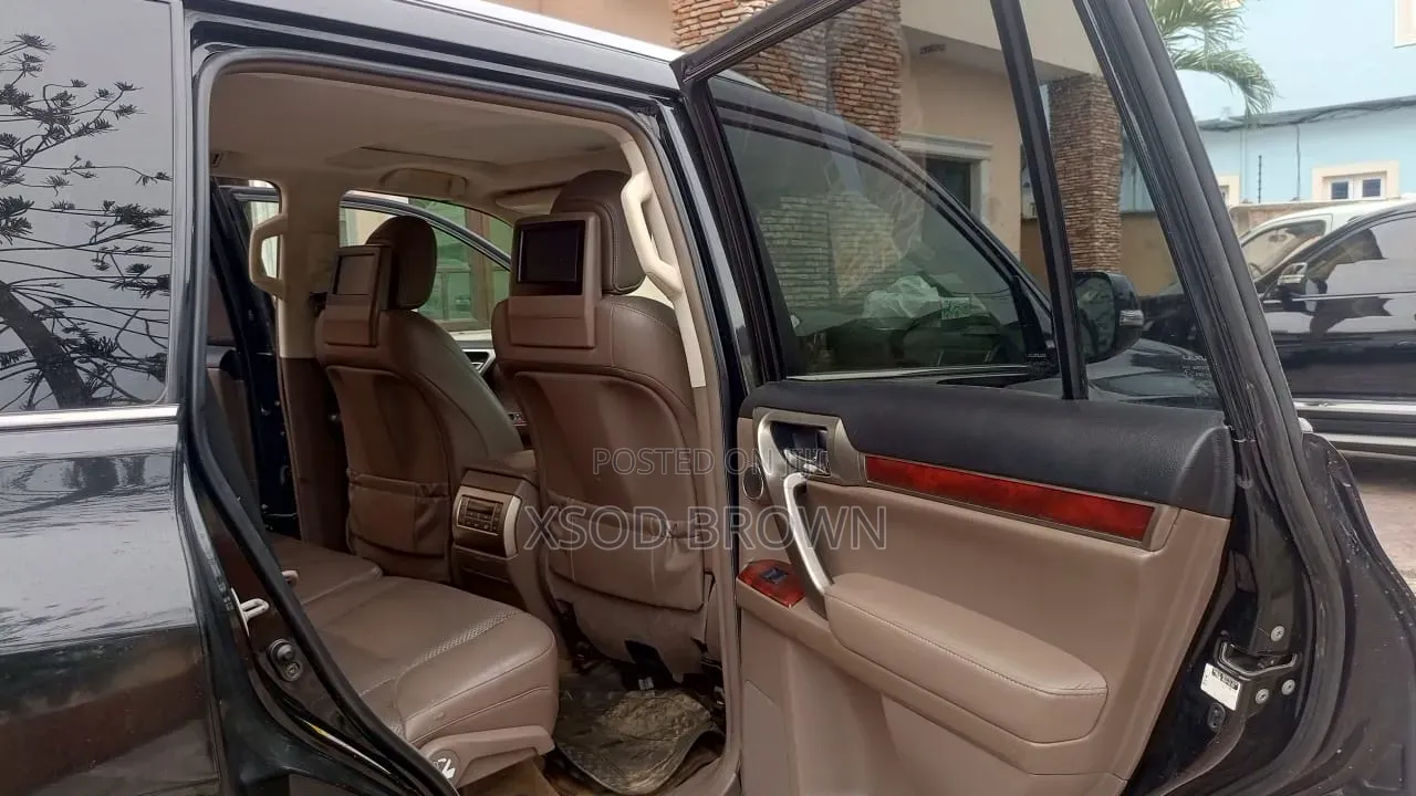 Lexus GX 460 2012 Black