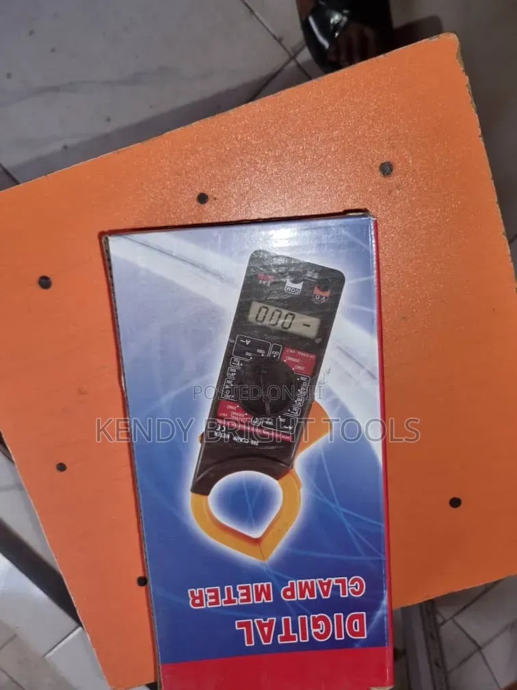 Digital Clamp Meter