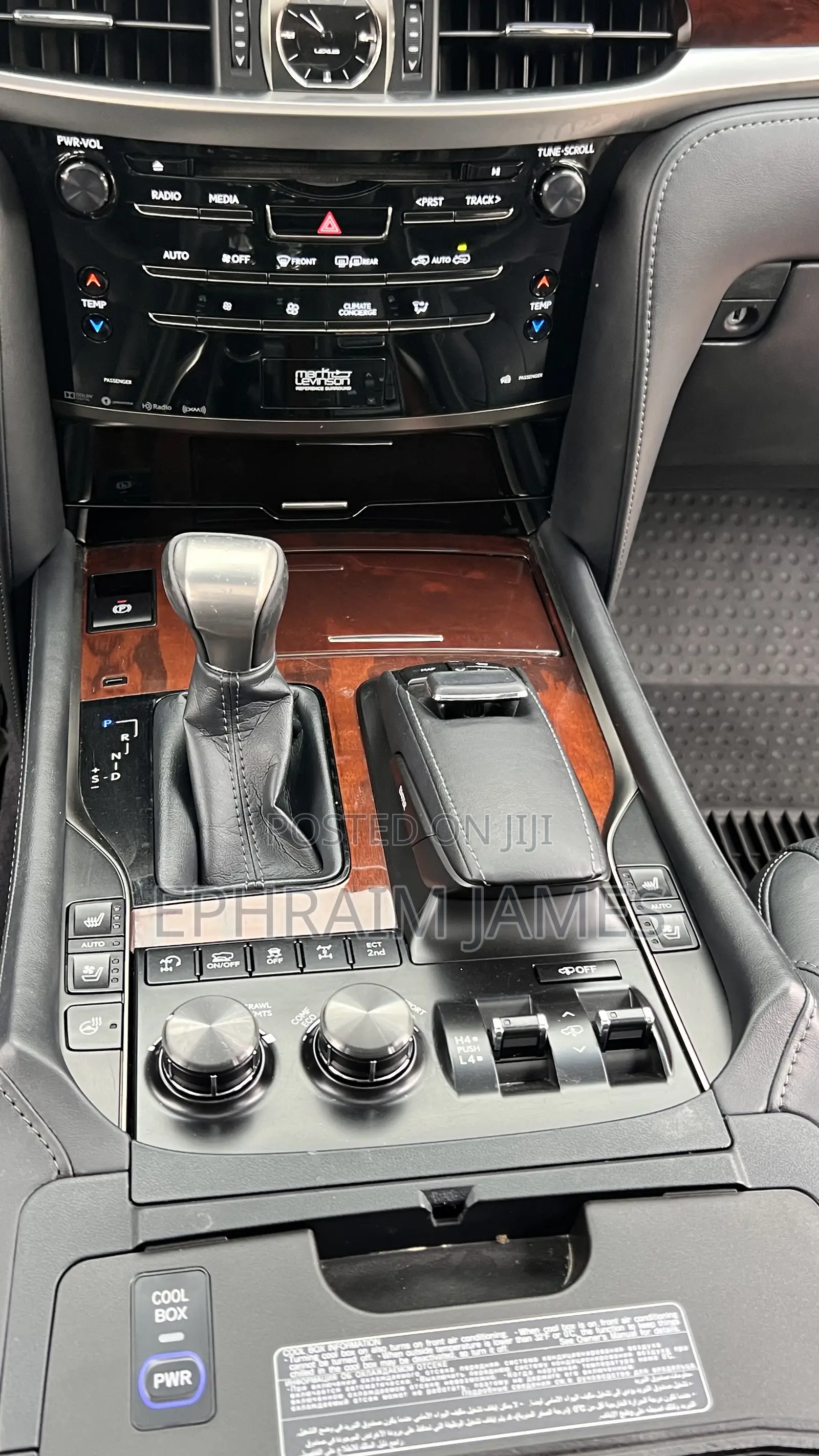 Lexus LX 570 AWD 2017 Black
