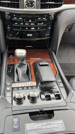 Lexus LX 570 AWD 2017 Black