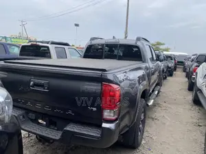 Toyota Tacoma TRD Off Road 2018 Gray