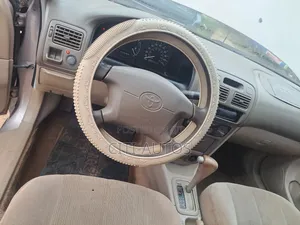 Toyota Corolla X 1.3 Automatic 2000 Gold