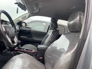Toyota Tacoma 4dr Double Cab 2016 Silver