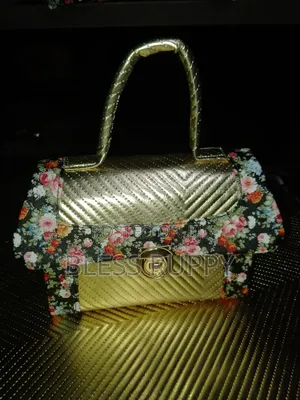 Trendy Ladies Handbag – Gold Floral Design – Fashionable”
