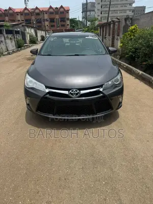 Toyota Camry SE 4dr Sedan (2.5L 4cyl 6A) 2015 Gray